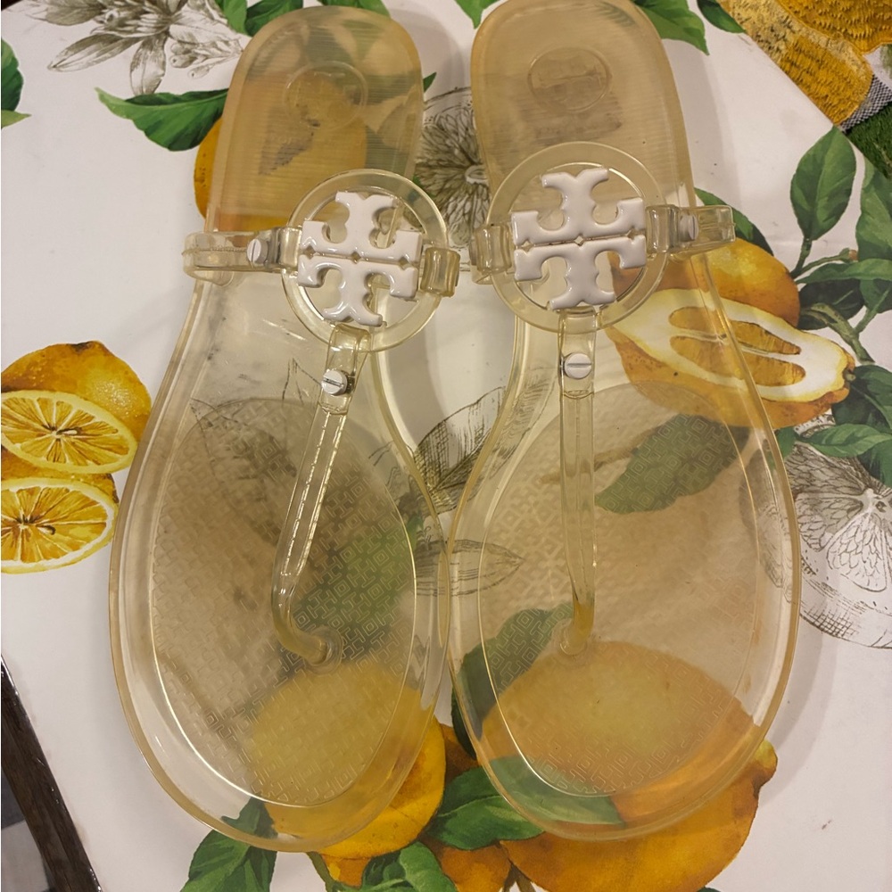 Tory Burch Transparent Mini Millers, white. Size 8